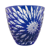 青
